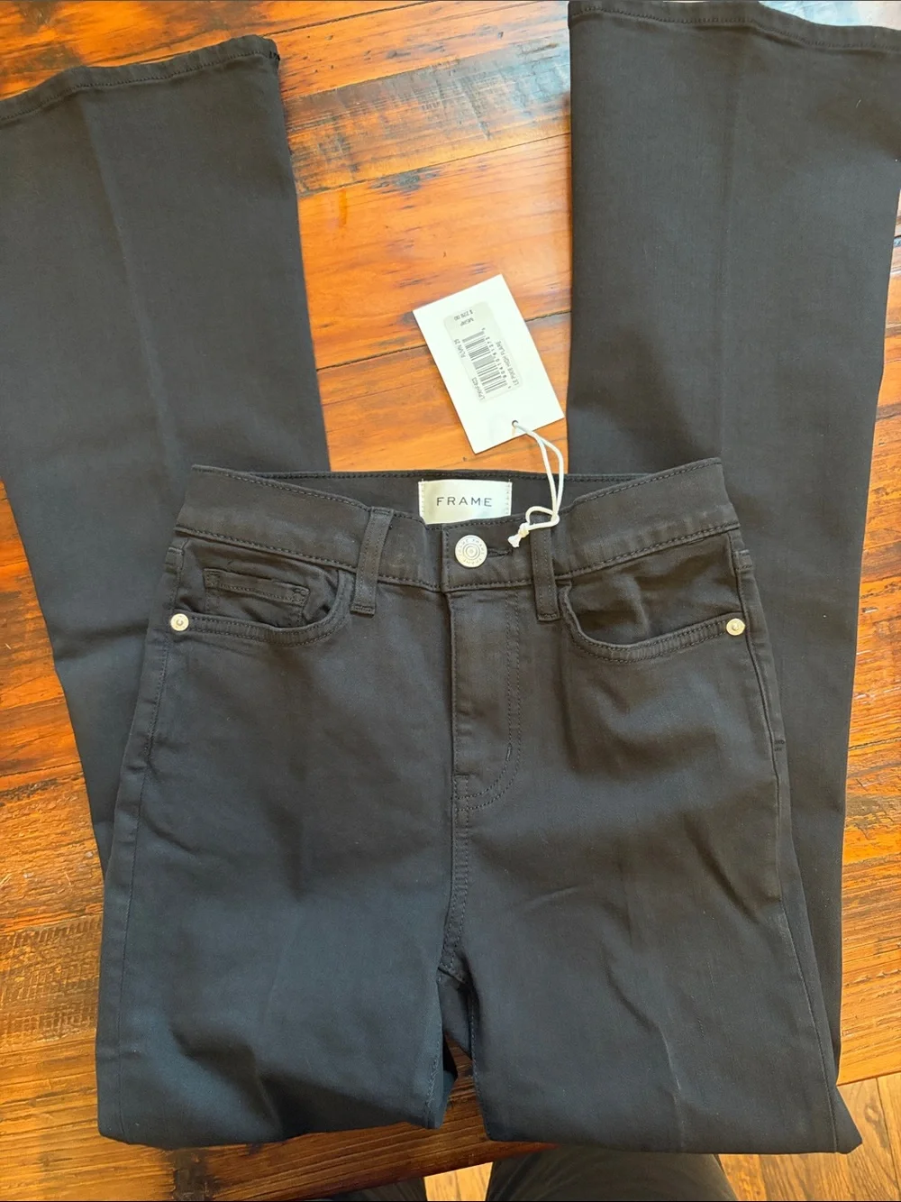 Frame Denim NWT Le Pixie High Rise Flare in Film Noir/Black, 25 x 29